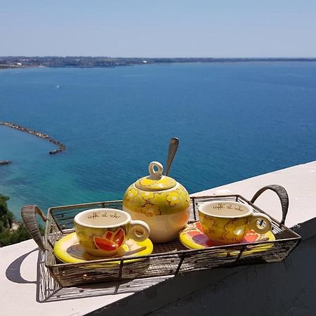 Amanda'S Panorama Apartment Taranto Ngoại thất bức ảnh