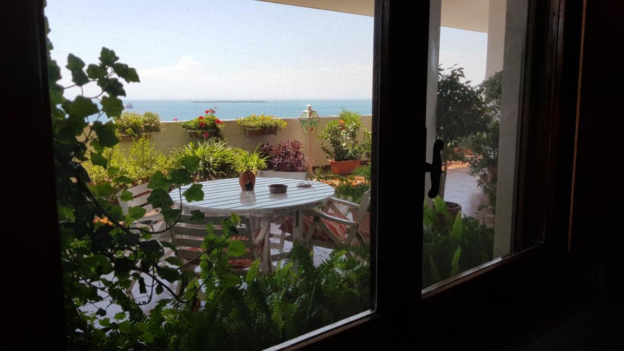 Amanda'S Panorama Apartment Taranto Ngoại thất bức ảnh