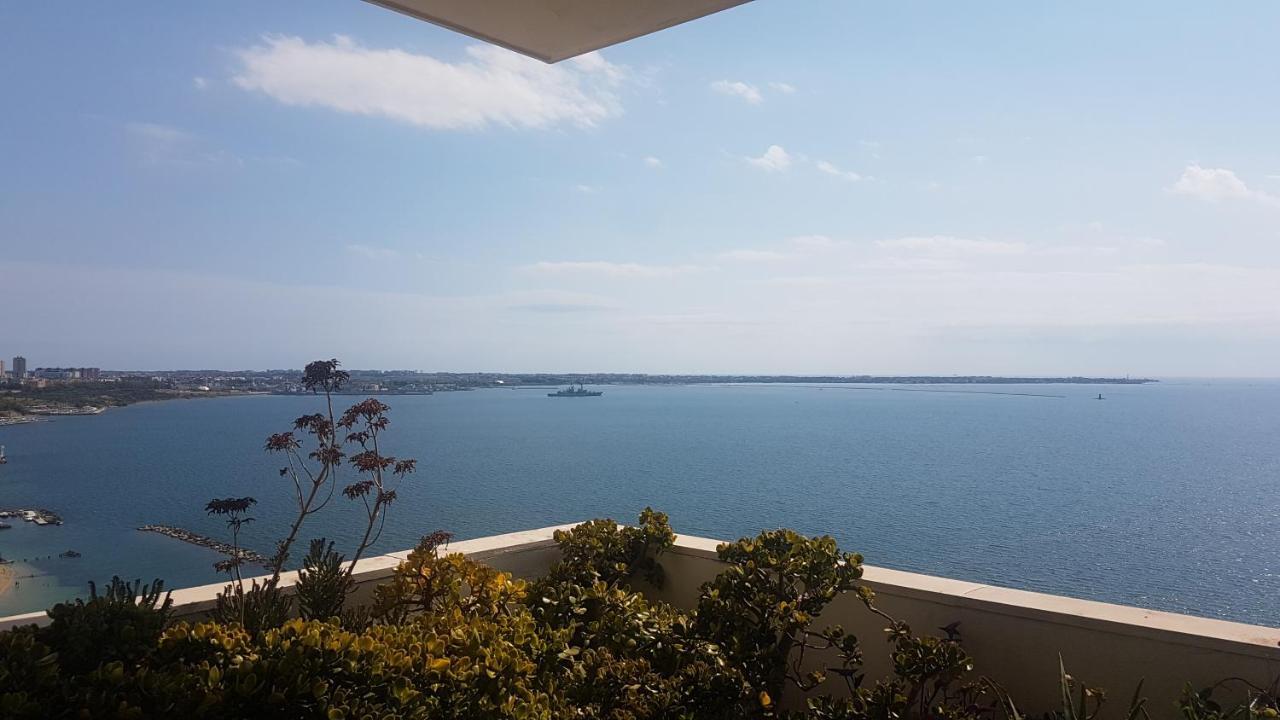 Amanda'S Panorama Apartment Taranto Ngoại thất bức ảnh